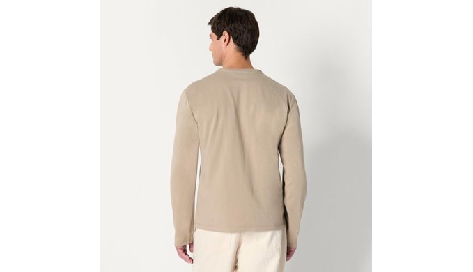 Amazon Essentials Men's Long Sleeve Henley Shirt for Men, Regular-Fit, Cotton, Available in Big & Tall thumbnail 2