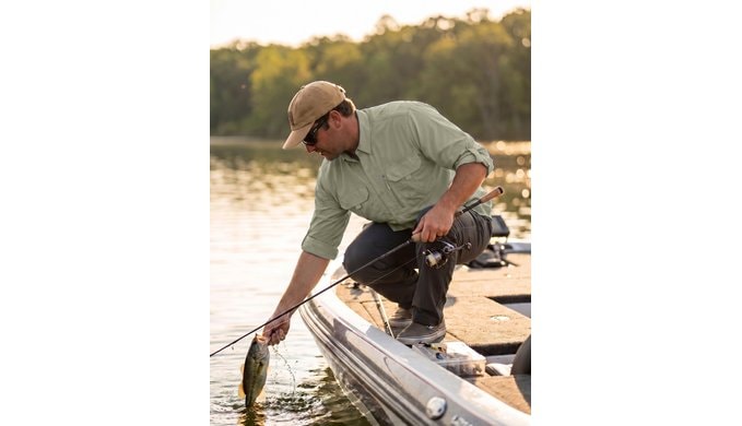BETBO Men's Long Sleeves Fishing Shirts Button Down Summer Travel Work Shirts with Zipper Pockets thumbnail 3