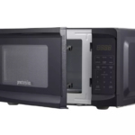 Proctor Silex 0.7 cu ft 700 Watt Microwave Oven - Black