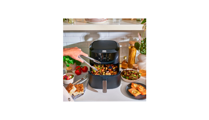 Bella Pro Series - 8-Qt. Digital Air Fryer with Divided Basket - Black